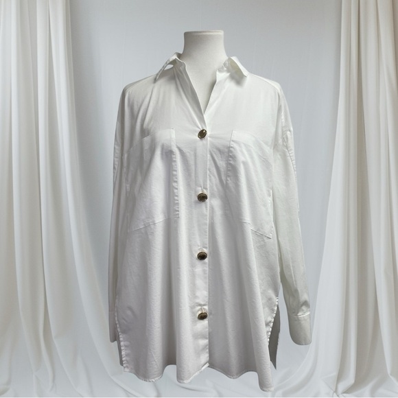 Magaschoni White Long Sleeve Blouse, size large. Gold buttons oversized top - Picture 1 of 15